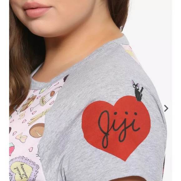 Hot Topic Kiki’s Delivery Service bakery toss raglan tee size 5 5x NWT 🩷🧁 - Picture 3 of 6